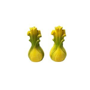 vintage MCM majolica onion salt and pepper shakers stamped Japan on bottom